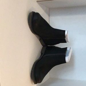 Women’s Columbia boots